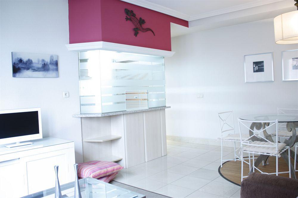 Ferienwohnung Wootravelling Plaza De Oriente Homtels Madrid Exterior foto