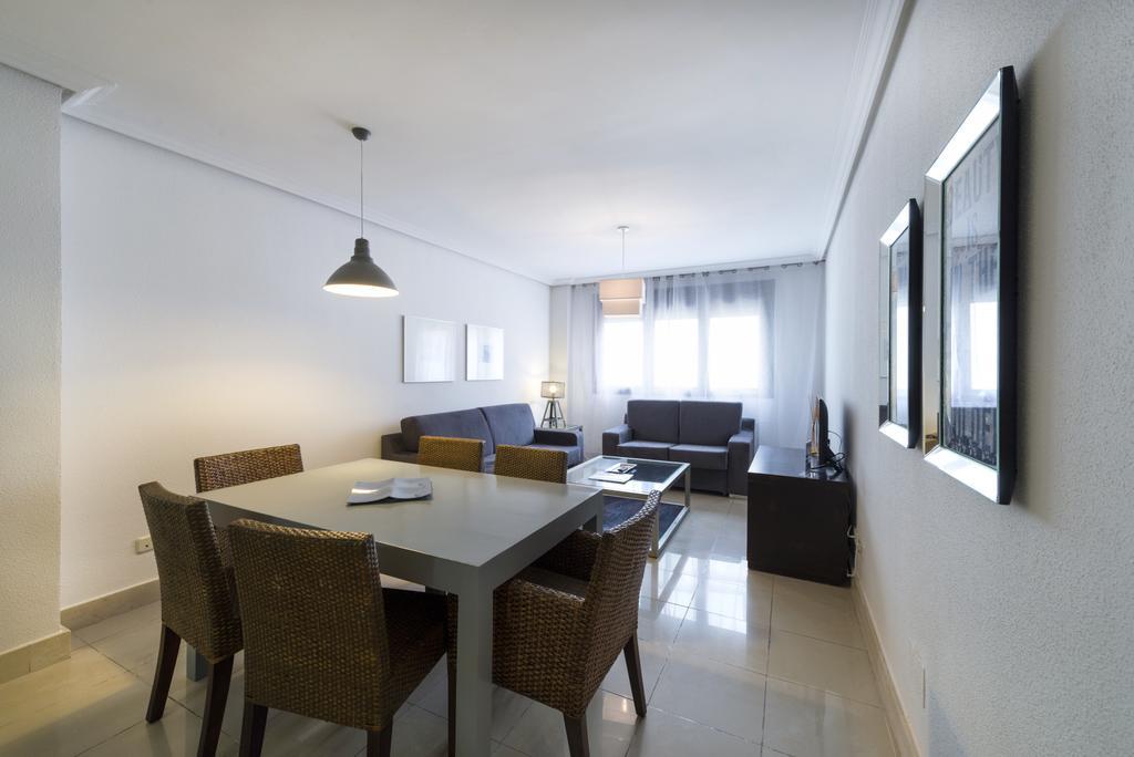 Ferienwohnung Wootravelling Plaza De Oriente Homtels Madrid Zimmer foto