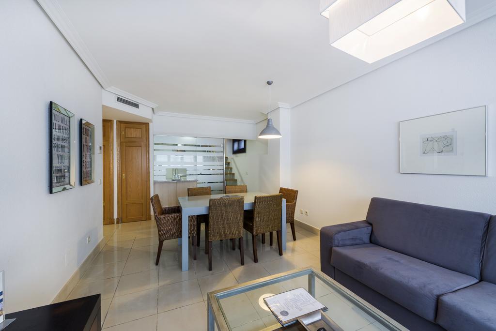 Ferienwohnung Wootravelling Plaza De Oriente Homtels Madrid Zimmer foto